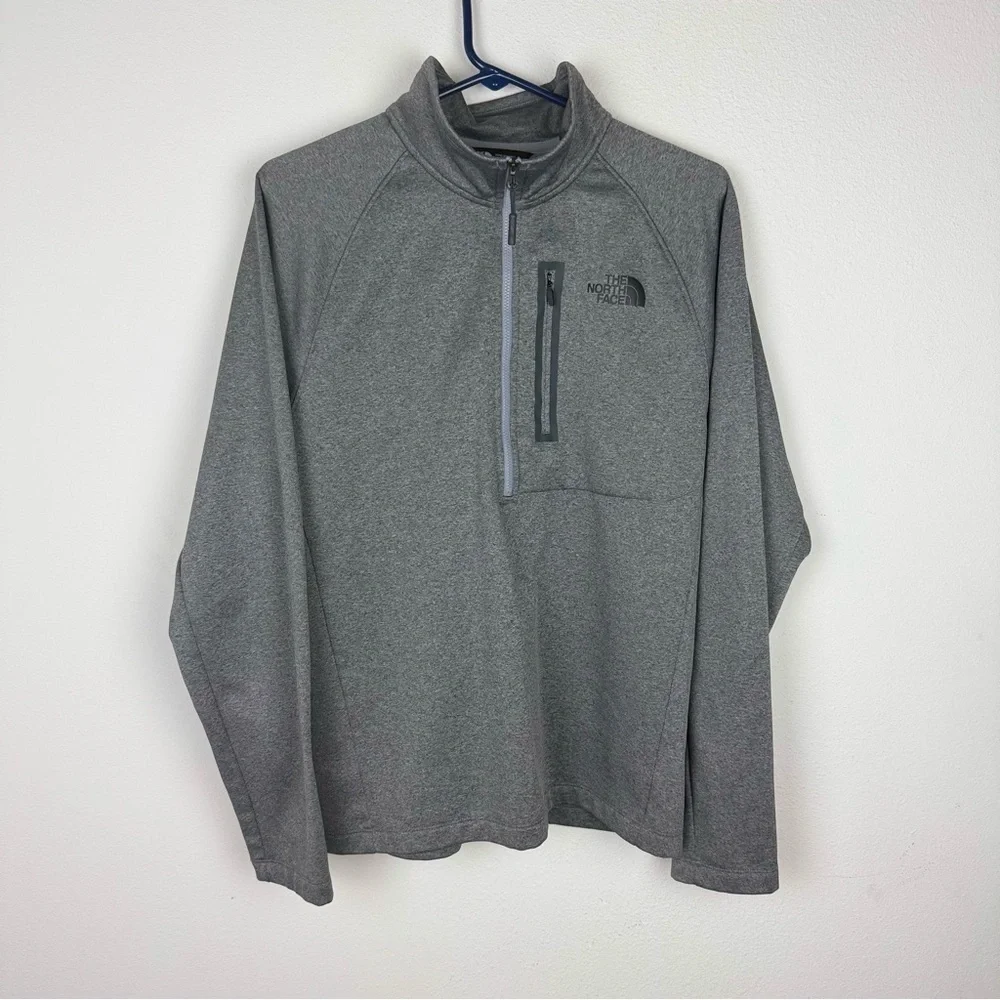 The North Face Men’s Quarter Zip Pullover Gray Size M‎